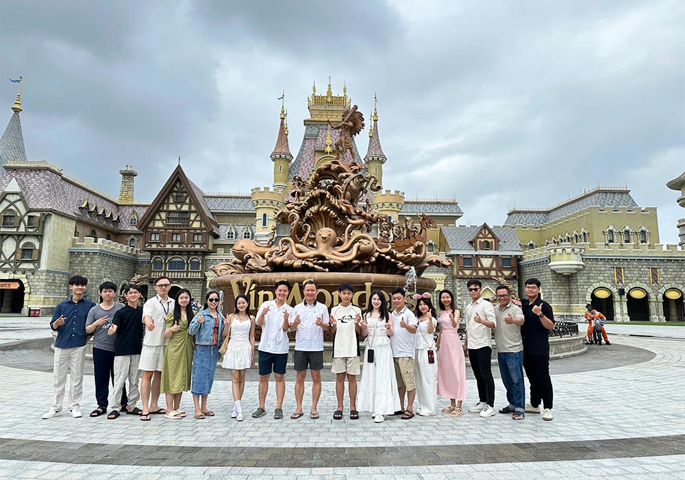 Bước vào thế giới giải trí VinWonders – thử thách bản thân với trò chơi mạo hiểm và những tiếng cười không ngớt.